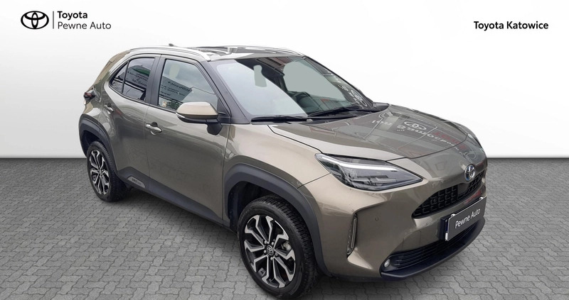 Toyota Yaris Cross cena 108800 przebieg: 31830, rok produkcji 2022 z Puszczykowo małe 172